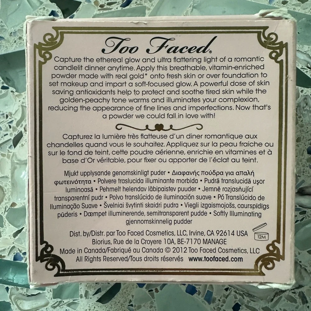 Too Faced OG Candlelight - softly, illuminating translucent powder - Picture 3 of 4